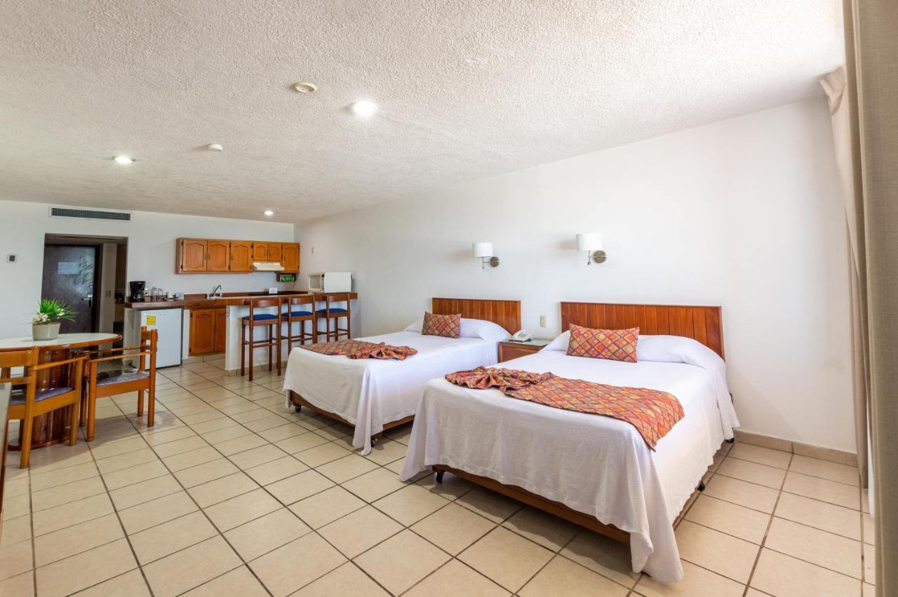 Costa De Oro Beach Hotel มาซาตลัน ภายนอก รูปภาพ